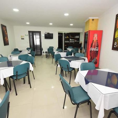 Hotel Zafiro Plaza Tunja Kültér fotó