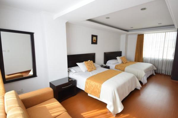 Hotel Zafiro Plaza Tunja Kültér fotó
