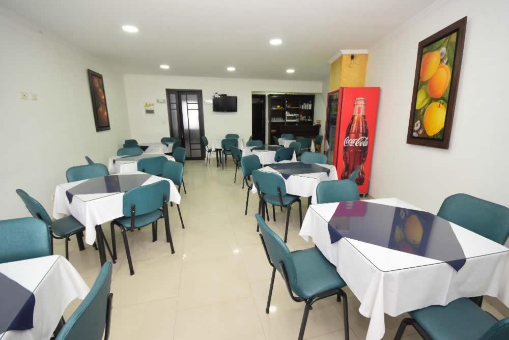 Hotel Zafiro Plaza Tunja Kültér fotó